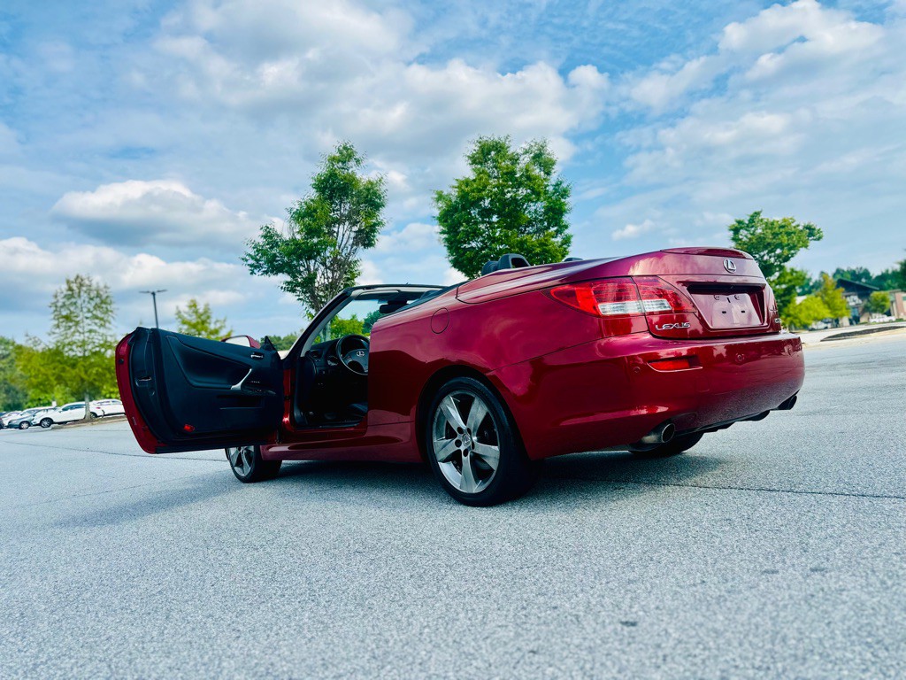 2010 Lexus IS Image 23