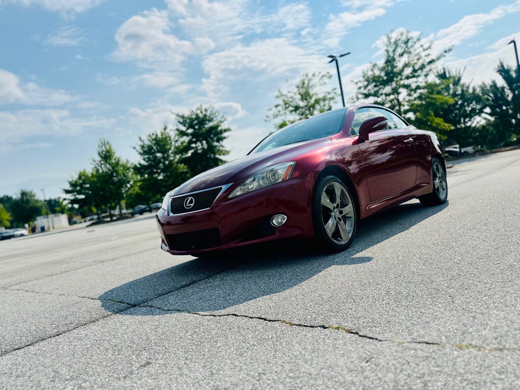 2010 Lexus IS Image 30