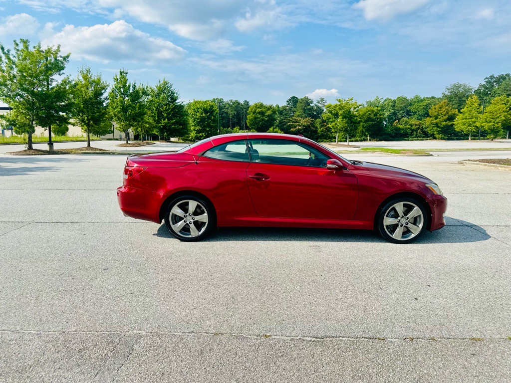 2010 Lexus IS Image 33