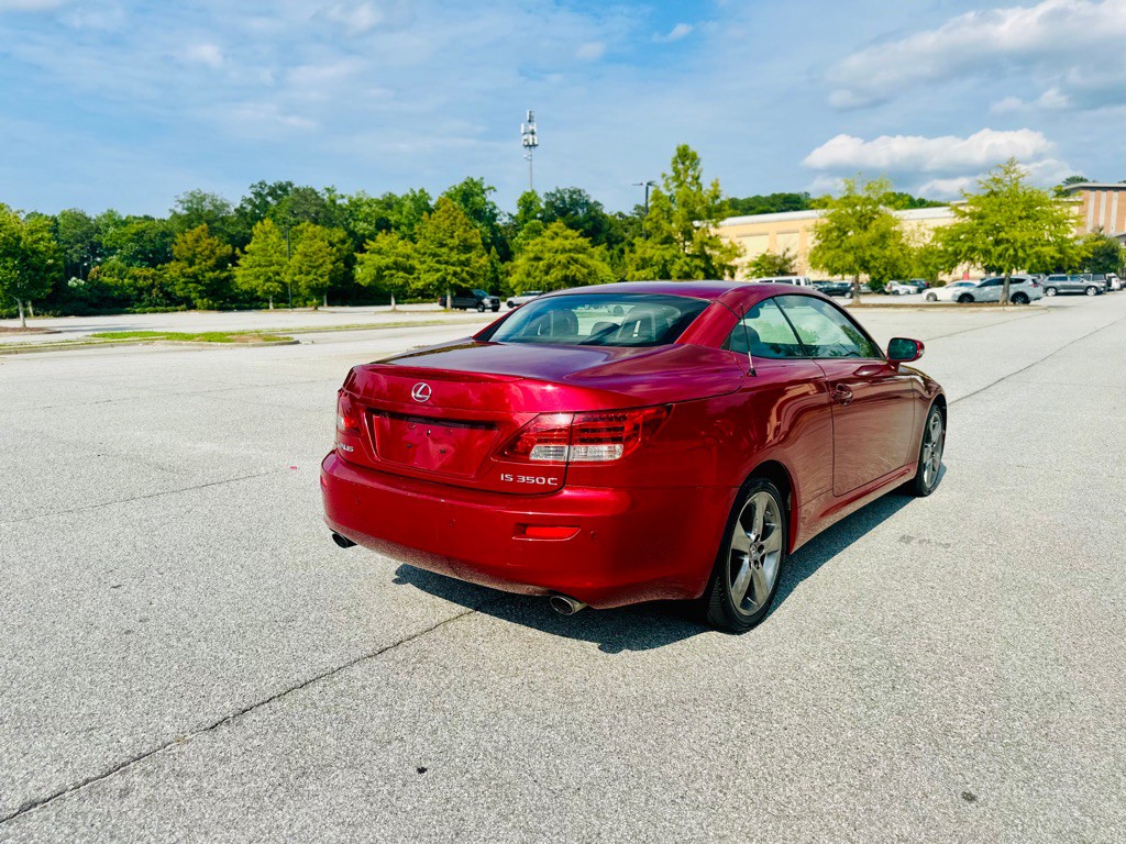 2010 Lexus IS Image 34