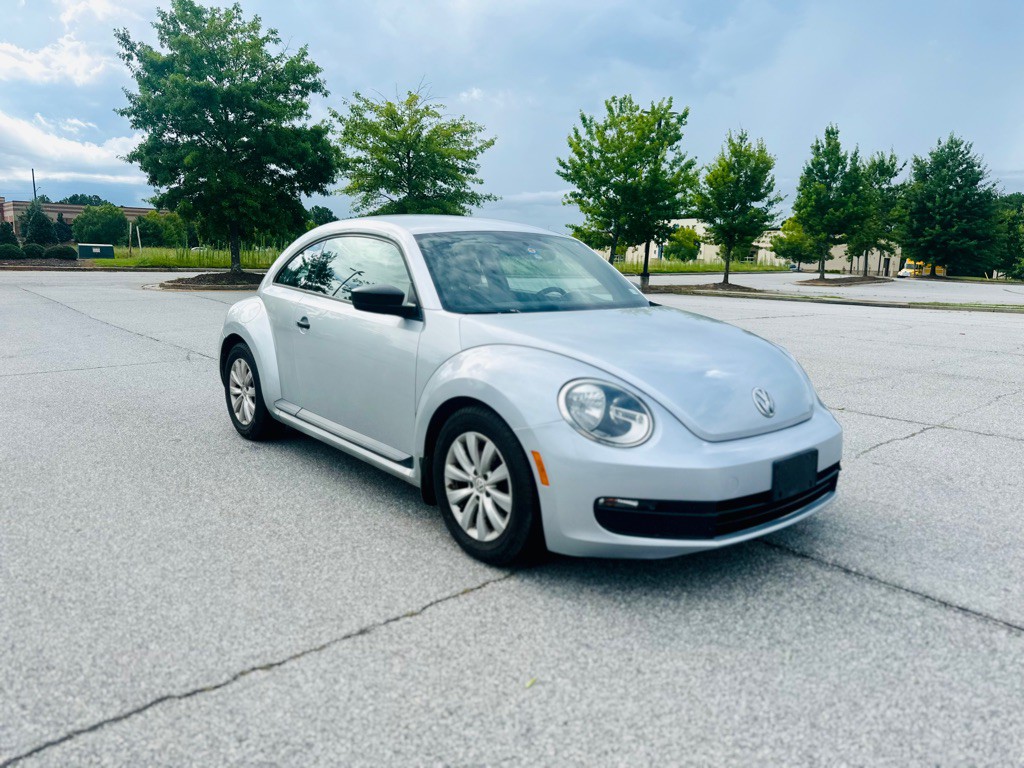 2014 Volkswagen Beetle Image 5