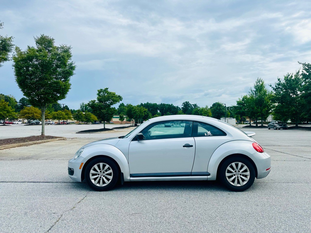 2014 Volkswagen Beetle Image 10