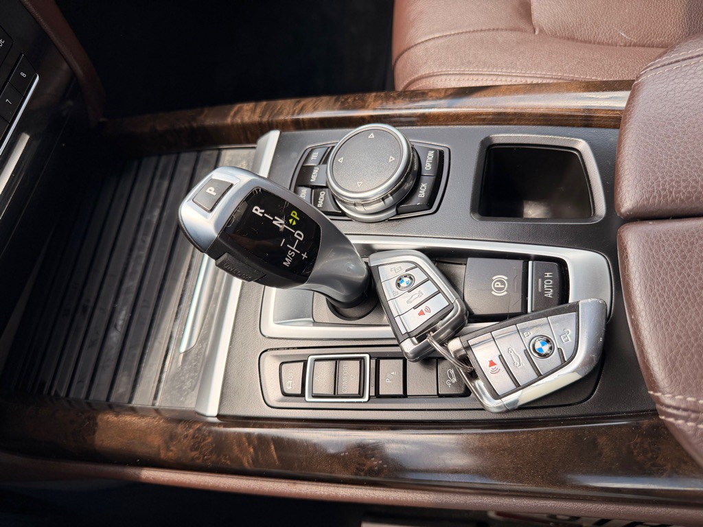 2016 BMW X5 Image 16