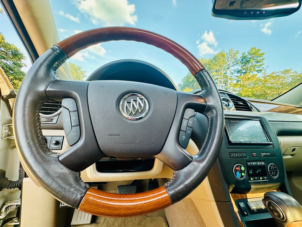 2012 Buick Enclave Image 22