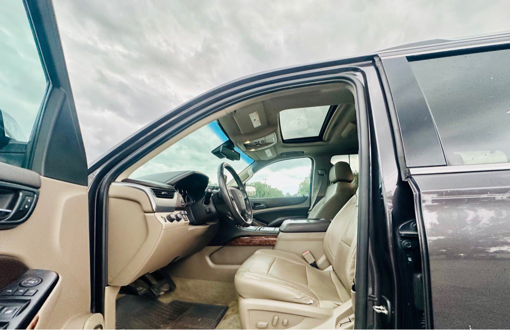 2015 Chevrolet Tahoe Image 11