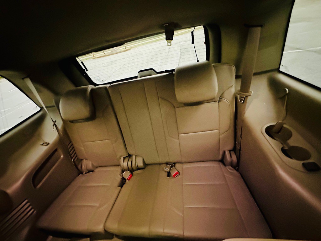 2015 Chevrolet Tahoe Image 13