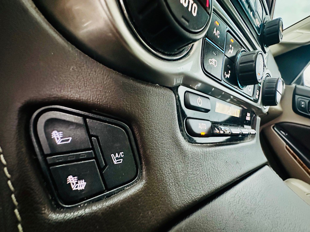2015 Chevrolet Tahoe Image 21
