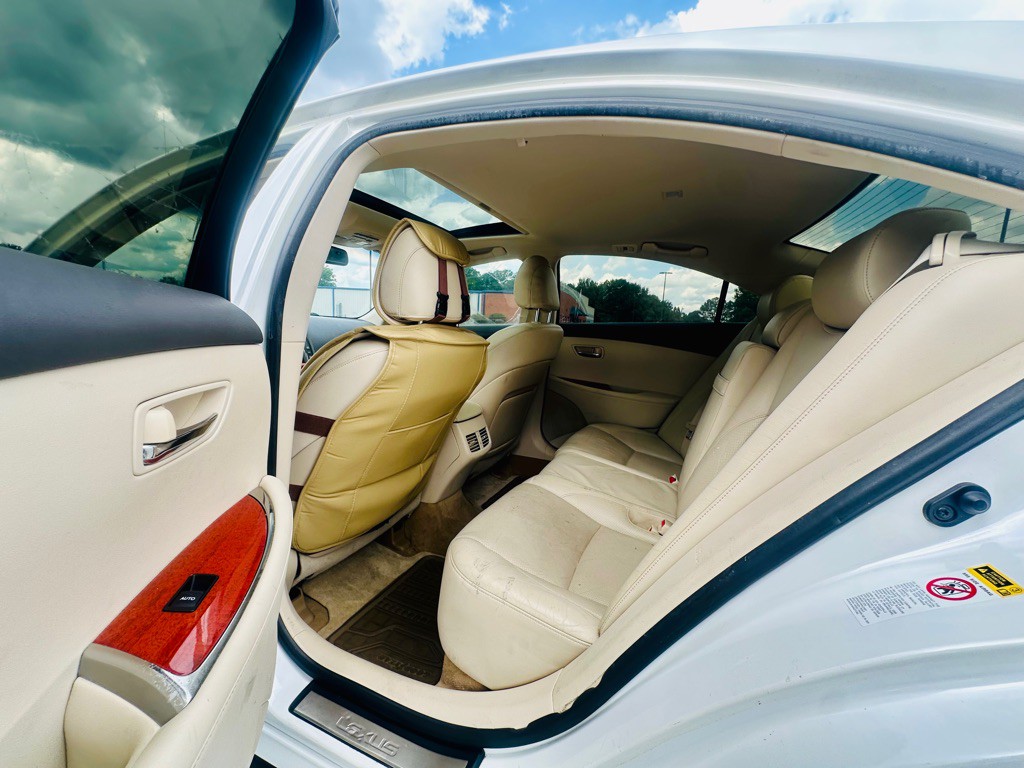 2010 Lexus ES 350 Image 12