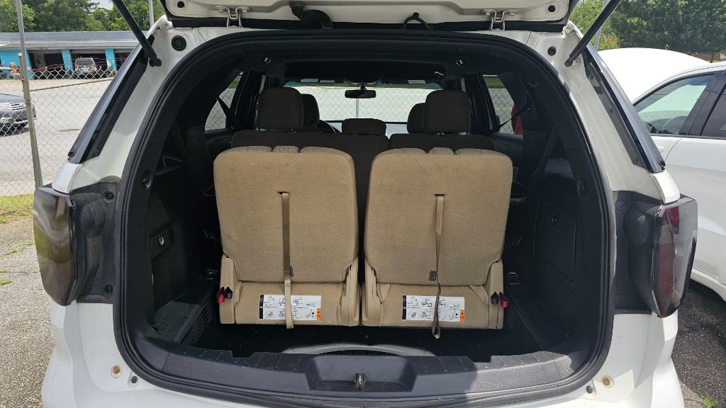 2016 Ford Explorer Image 9
