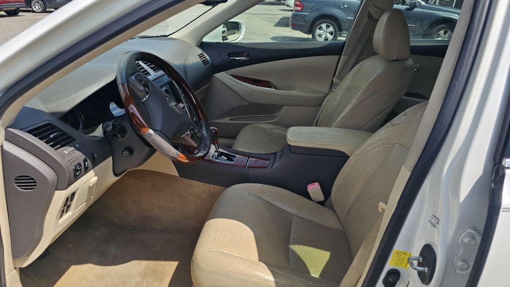 2012 Lexus ES Image 5