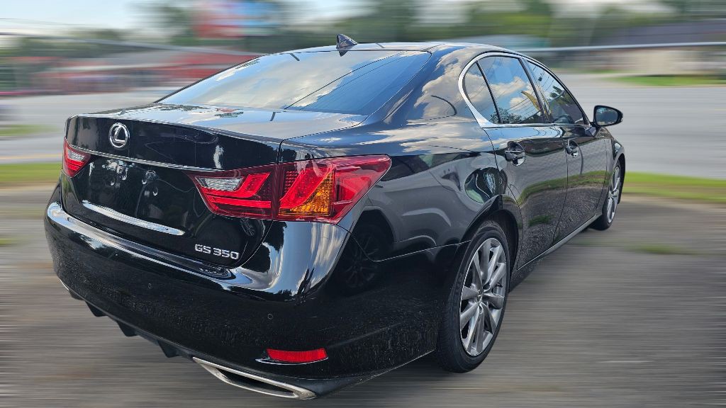 2015 Lexus GS Image 4