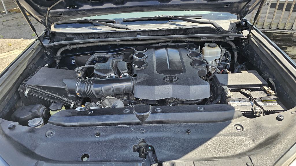 2014 Toyota 4Runner Image 9