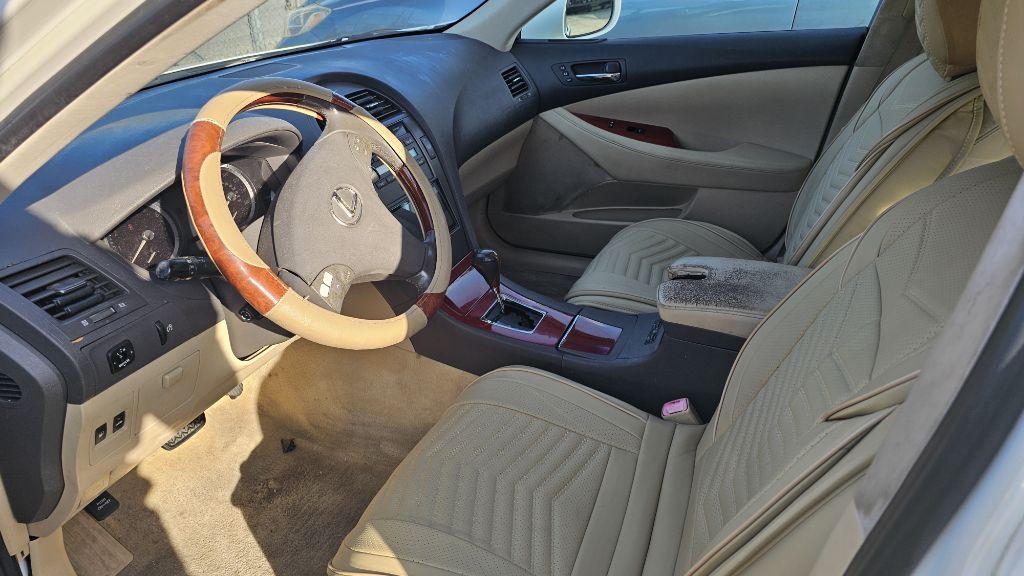 2009 Lexus ES Image 5