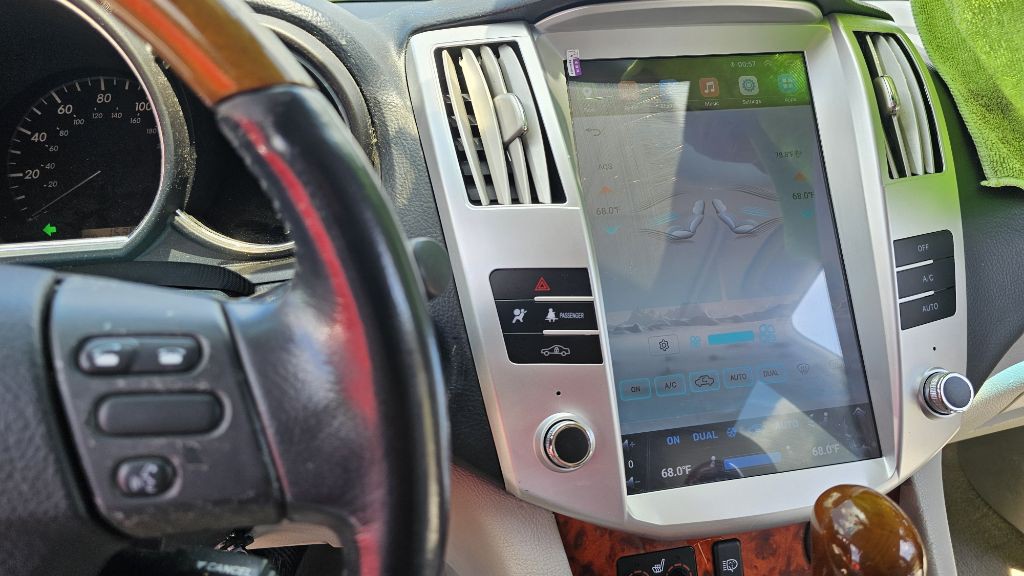 2005 Lexus RX Image 6