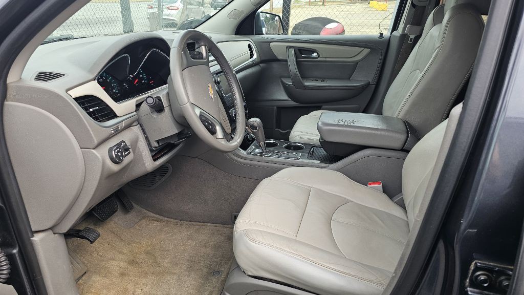 2014 Chevrolet Traverse Image 4