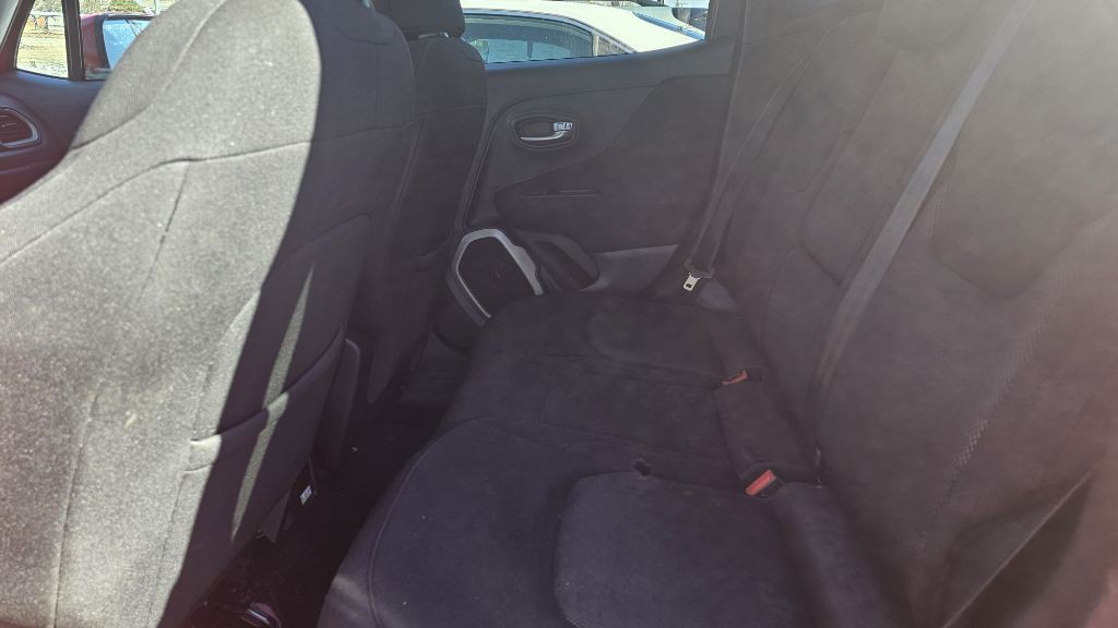 2017 Jeep Renegade Image 9