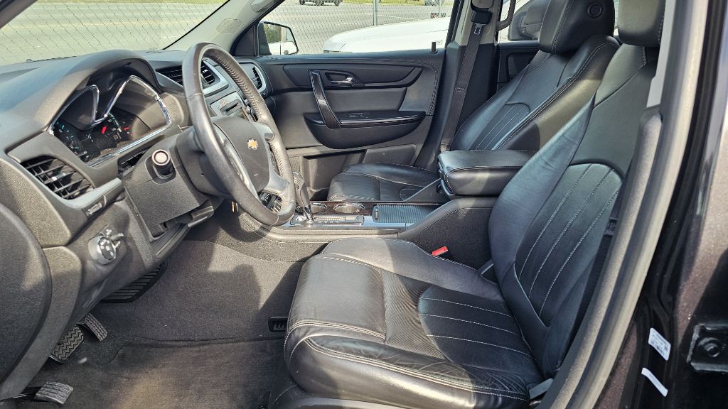 2017 Chevrolet Traverse Image 5