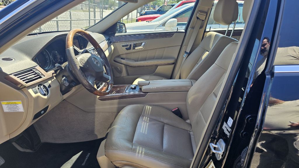 2013 Mercedes-Benz E-Class Image 7