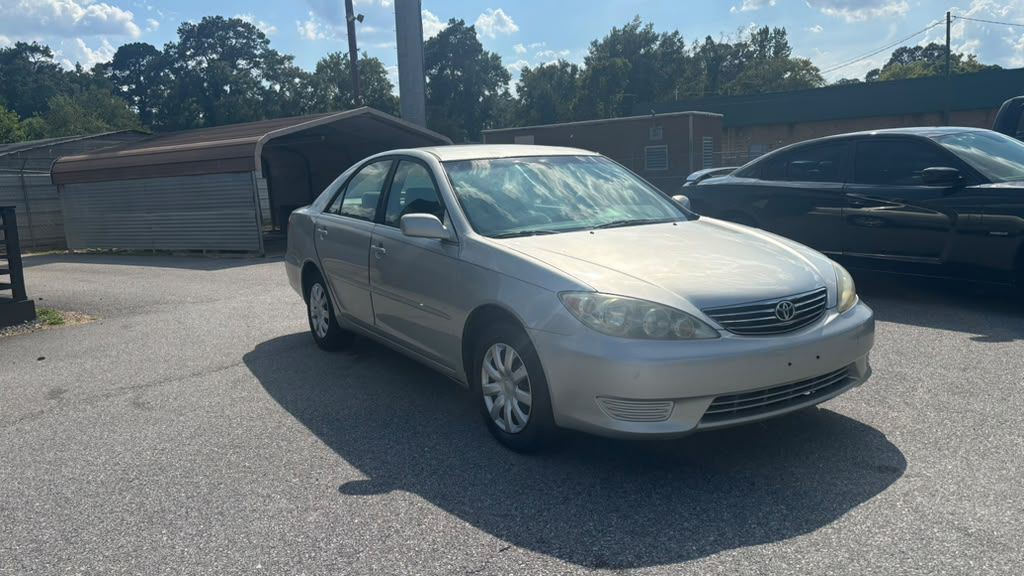 2006 Toyota Camry Image 2