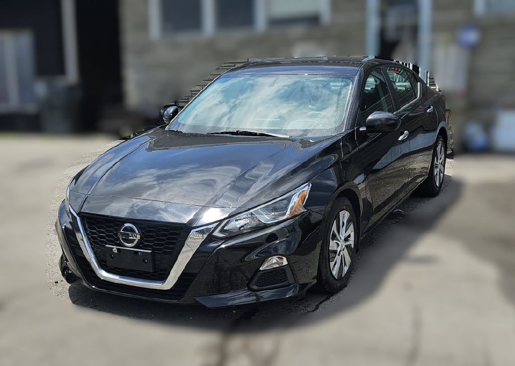 2019 Nissan Altima Image 2