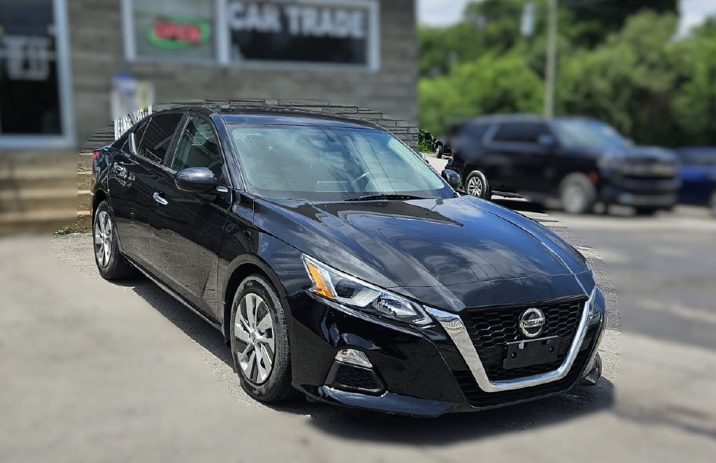 2019 Nissan Altima Image 3