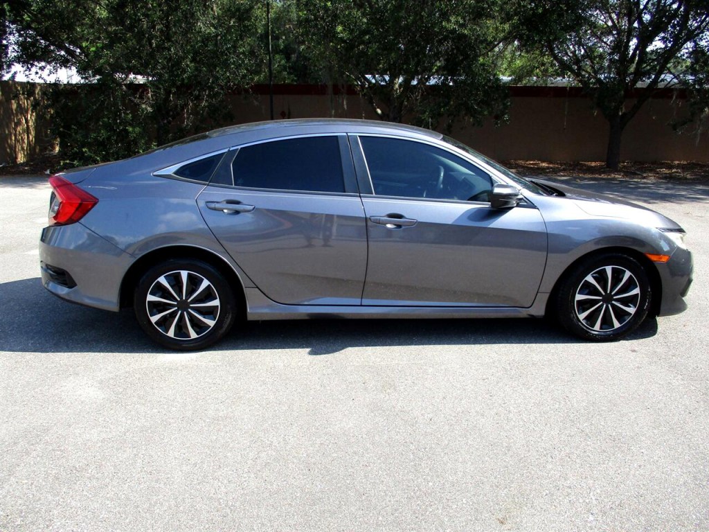 2017 Honda Civic Image 6
