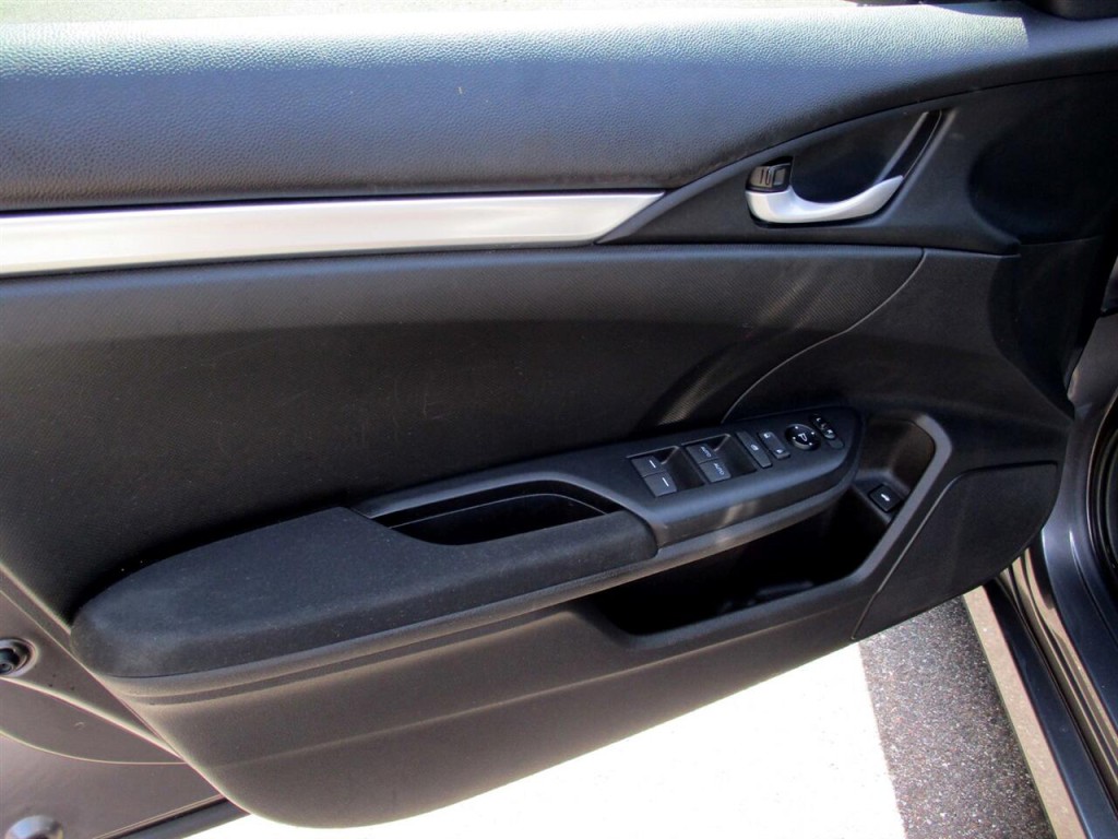 2017 Honda Civic Image 19
