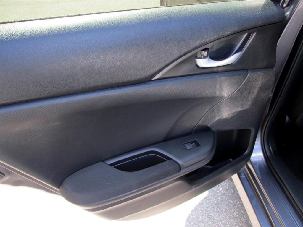 2017 Honda Civic Image 21