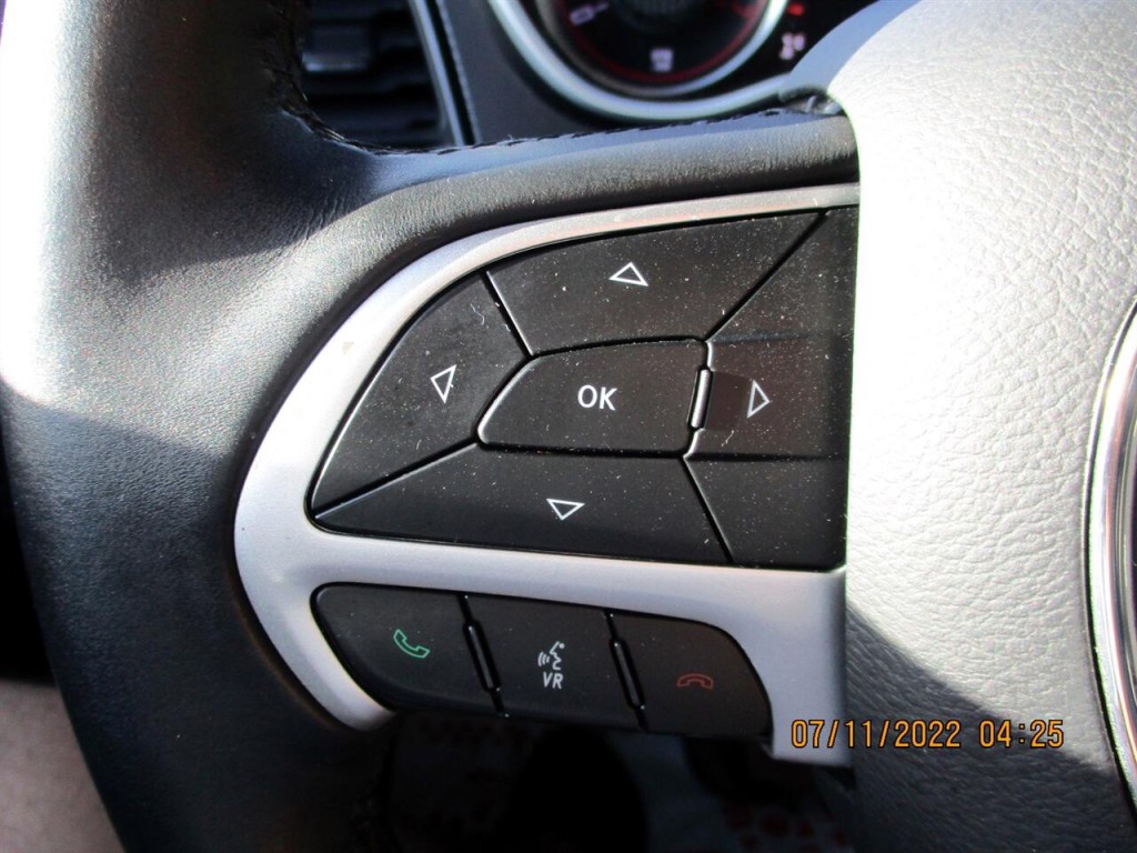 2017 Dodge Challenger Image 14