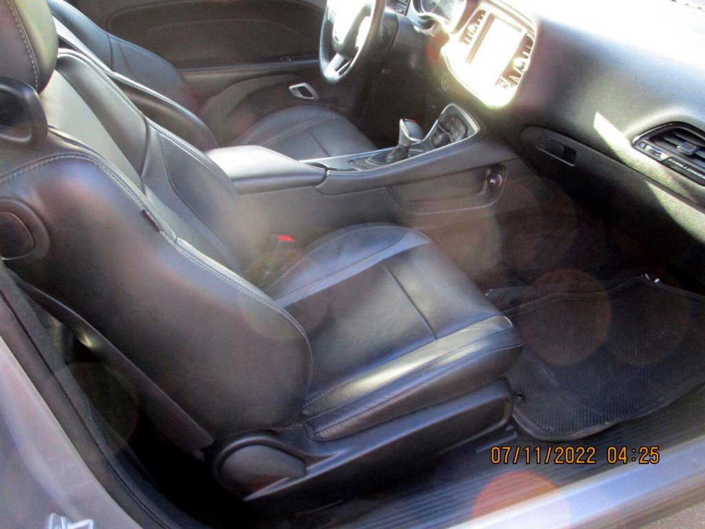 2017 Dodge Challenger Image 21