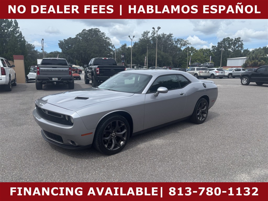2017 Dodge Challenger Image 1