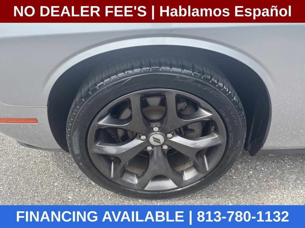 2017 Dodge Challenger Image 10