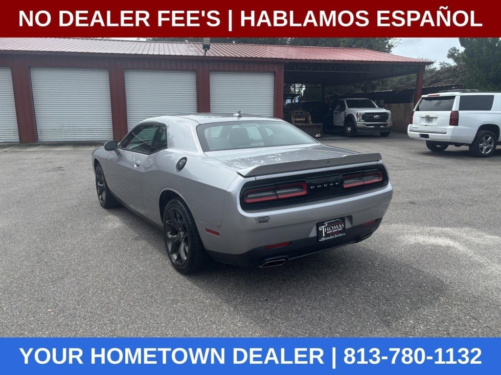 2017 Dodge Challenger Image 2