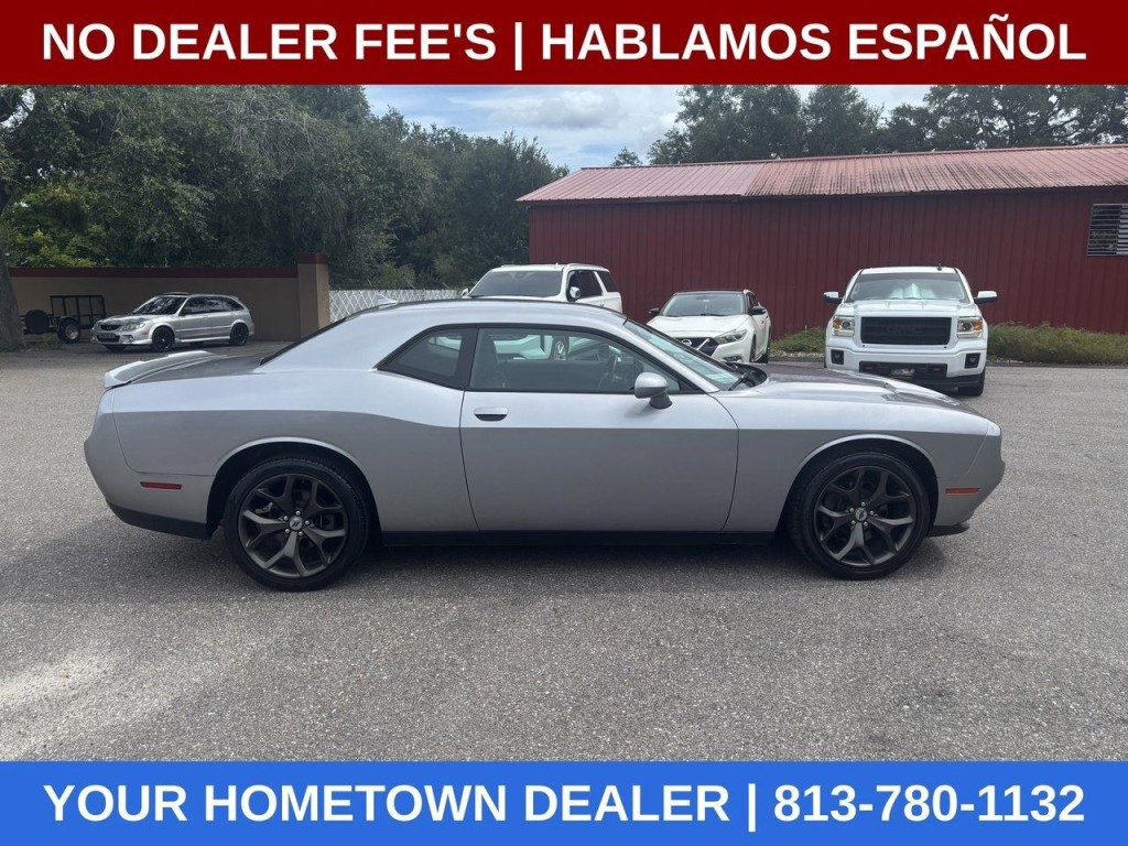 2017 Dodge Challenger Image 5