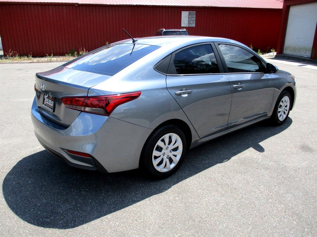 2020 Hyundai Accent Image 5