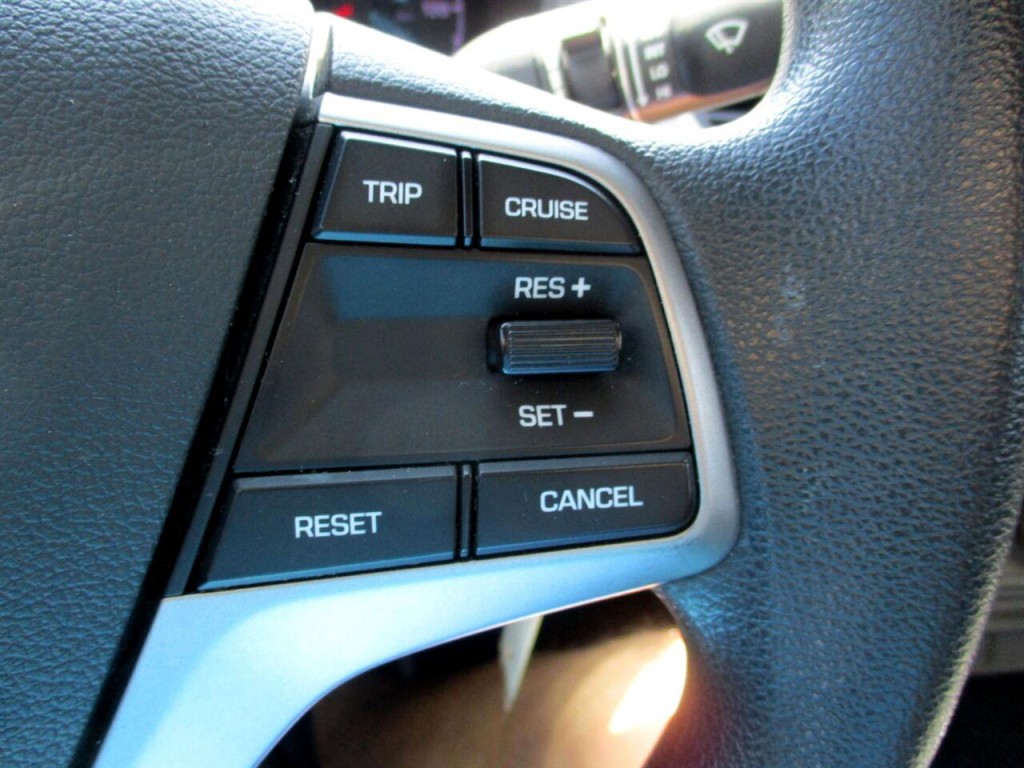 2020 Hyundai Accent Image 13