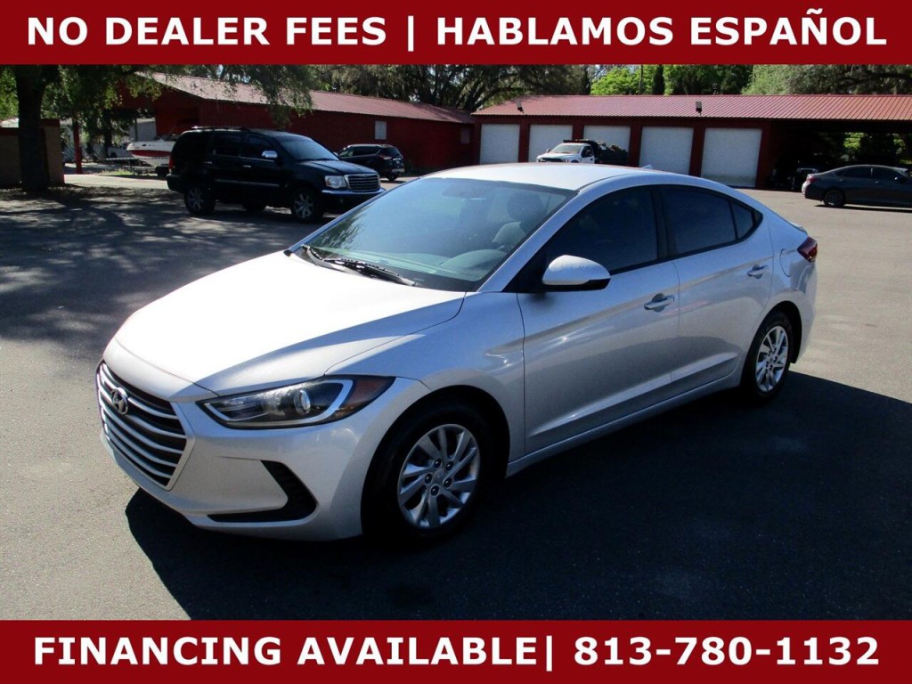 2017 Hyundai Elantra Image 1