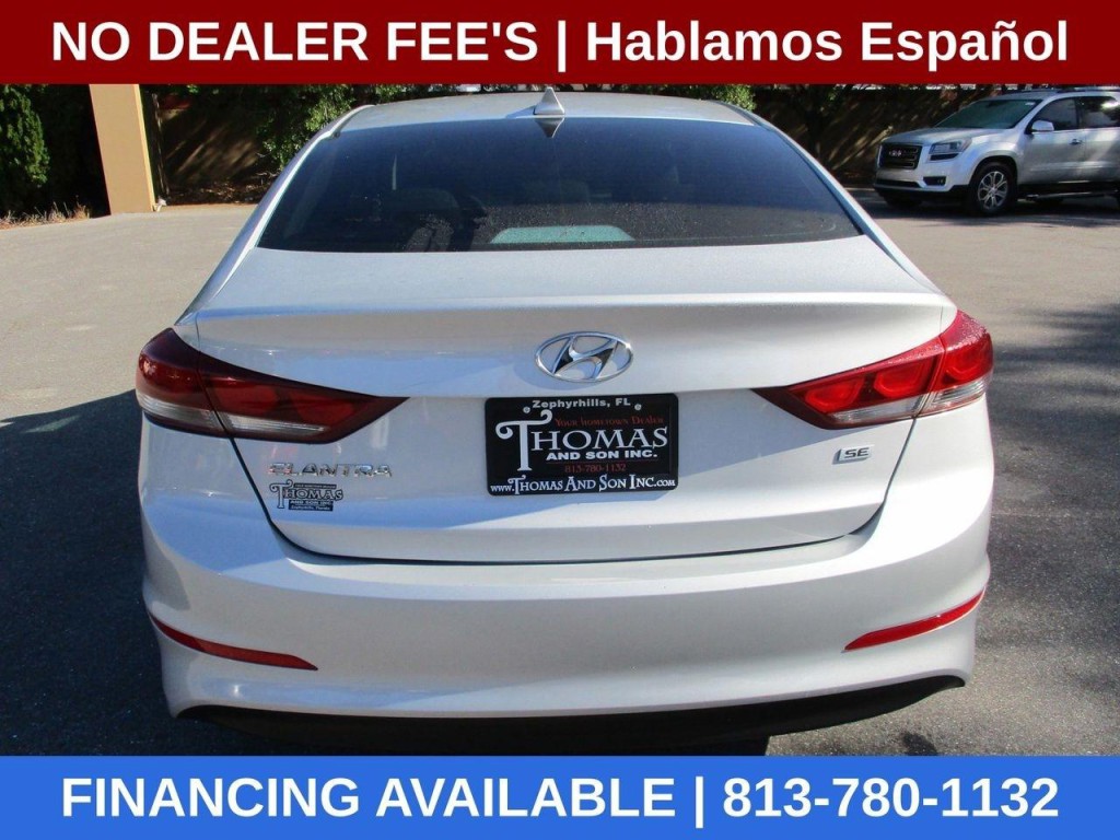 2017 Hyundai Elantra Image 4