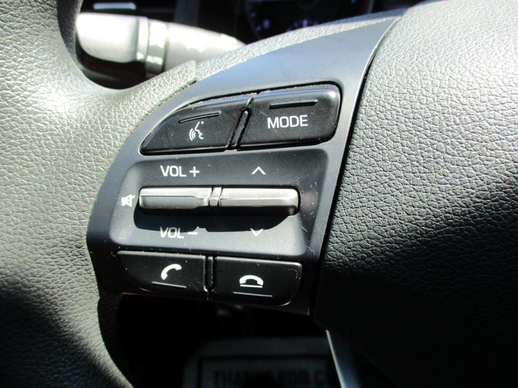 2019 Hyundai Elantra Image 14