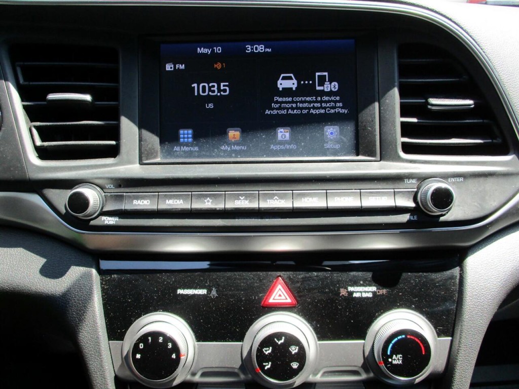 2019 Hyundai Elantra Image 17