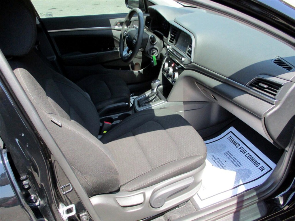 2019 Hyundai Elantra Image 25