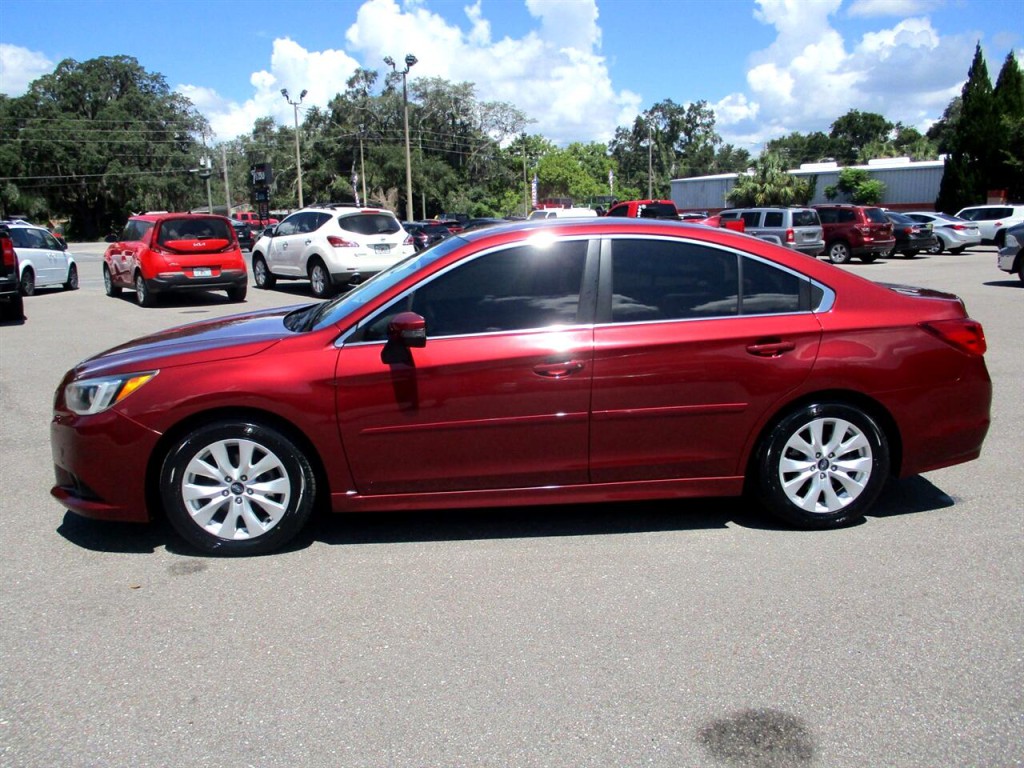 2017 Subaru Legacy Image 2