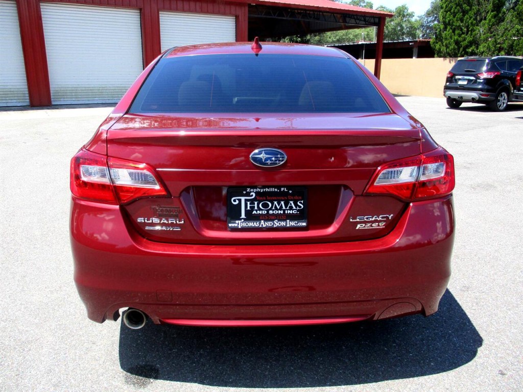 2017 Subaru Legacy Image 4