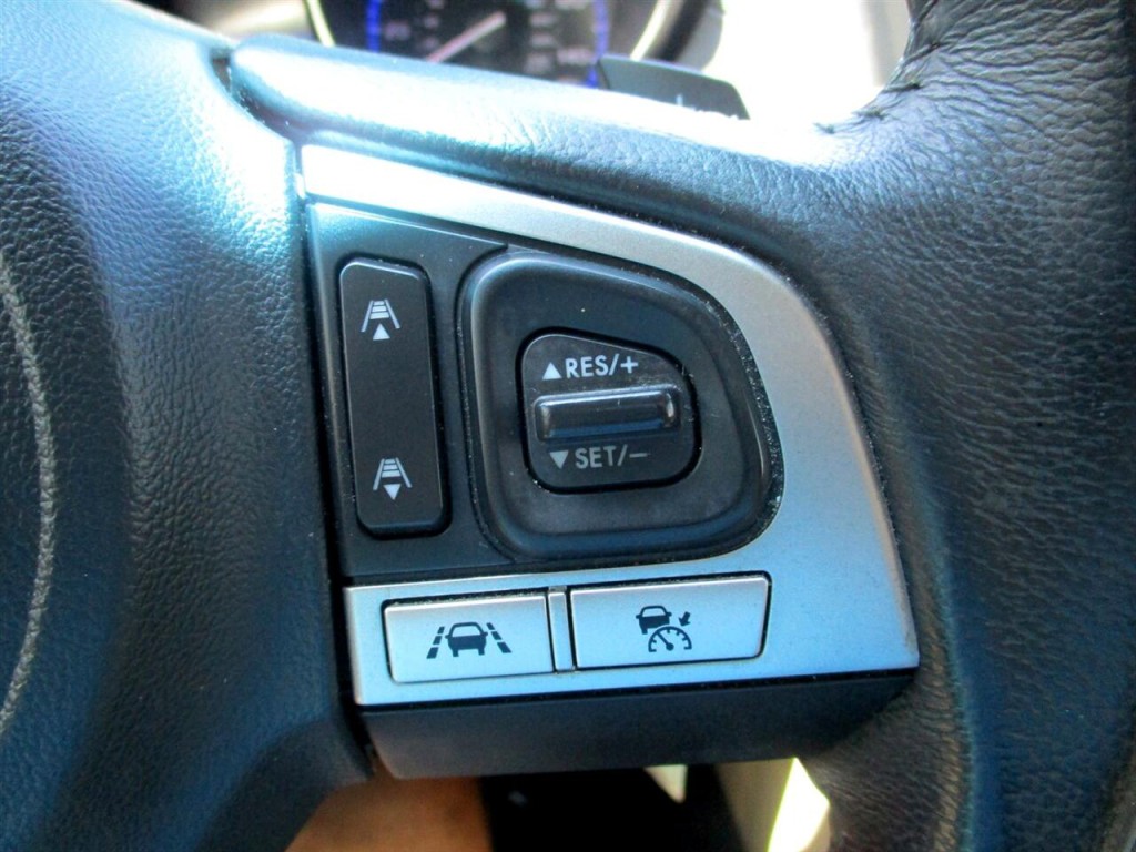 2017 Subaru Legacy Image 13