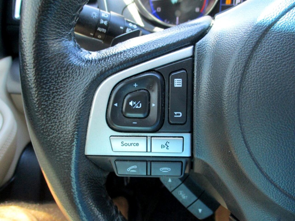 2017 Subaru Legacy Image 14