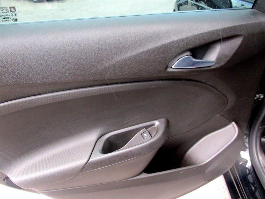 2017 Chevrolet Cruze Image 20