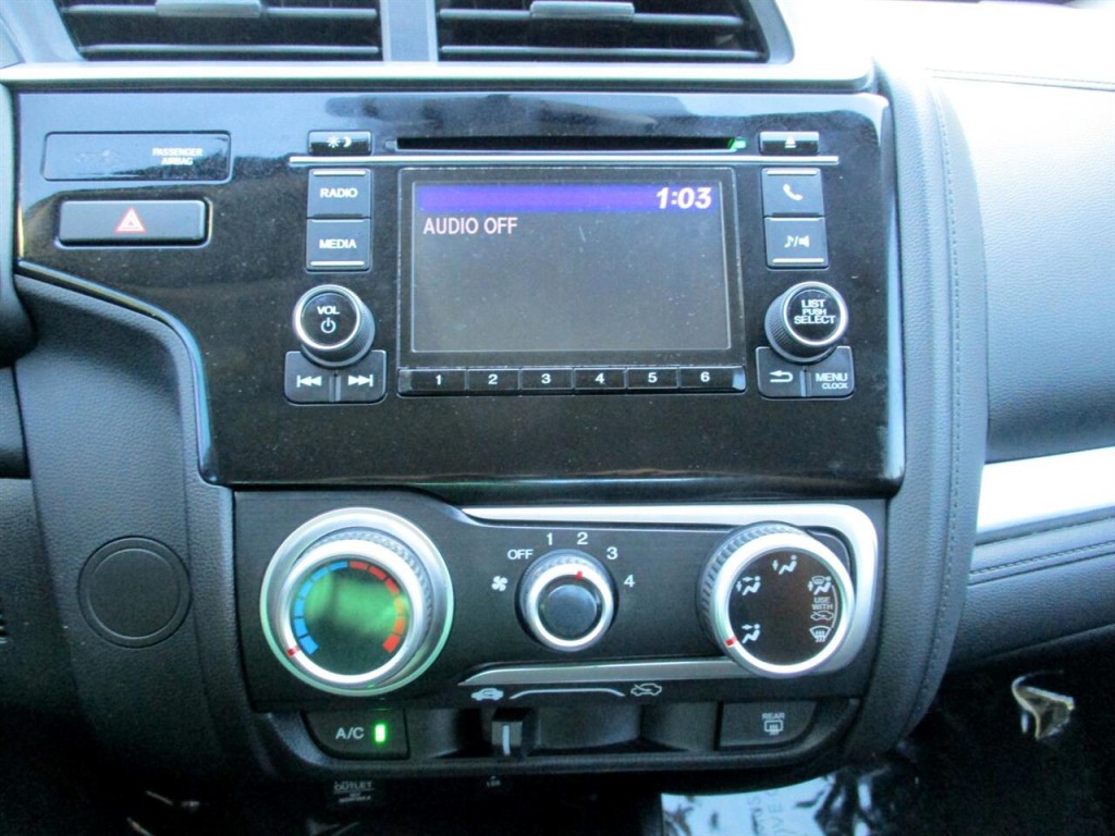 2018 Honda Fit Image 17