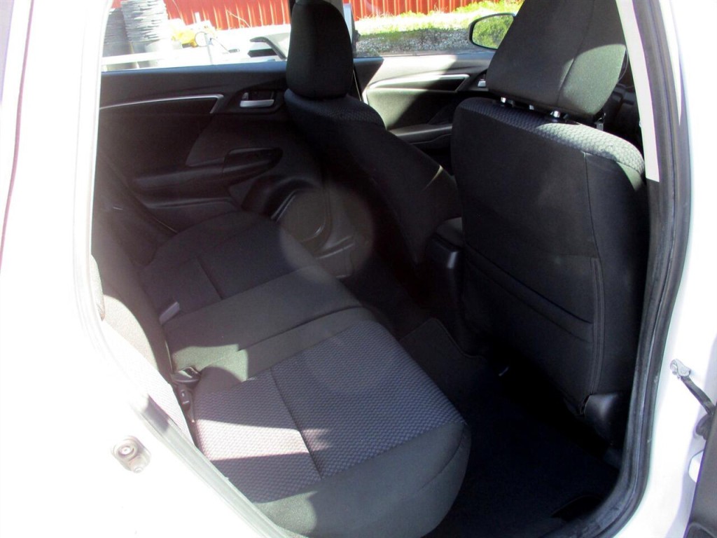 2018 Honda Fit Image 23