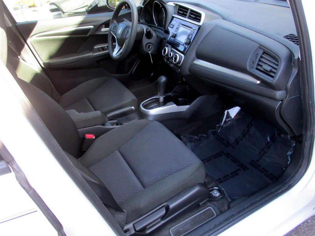2018 Honda Fit Image 25