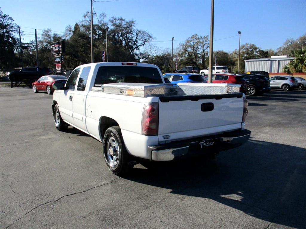 2003 Chevrolet Silverado 1500 Image 3